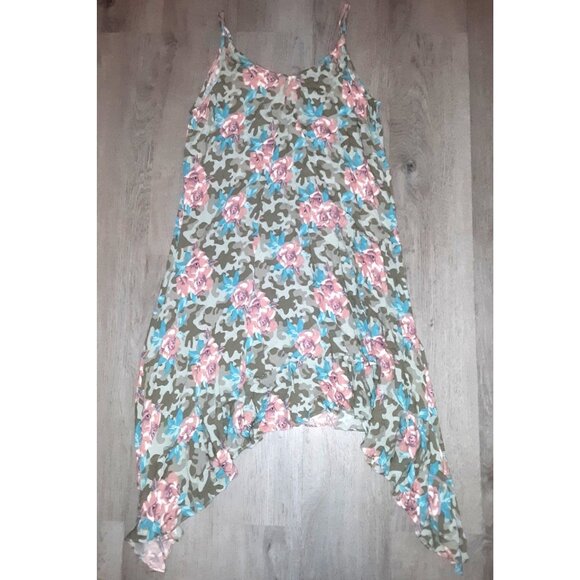 Ariat Green Camo Floral Print Roses Asymmetrical Sharkbite Hem Dress Size Medium - Picture 5 of 6